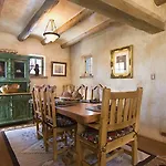 Cowboy Retreat Three-Bedroom Holiday Home